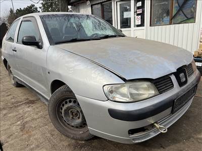 Seat Cordoba I 1.6i bontott alkatrészei