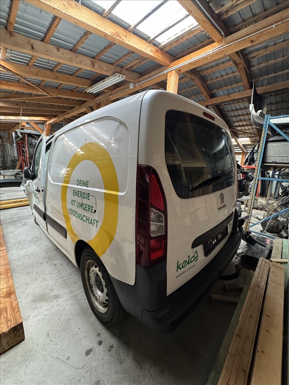Peugeot Partner II bontott alkatrészei 2. kép