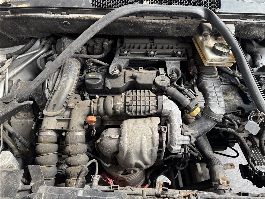 Peugeot Partner II bontott alkatrészei 4. kép