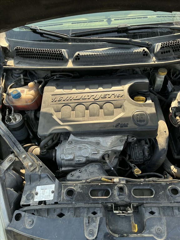 Fiat Bravo bontott alkatrészei 6. kép