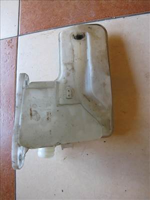 Skoda Octavia III, Volkswagen Golf VII, Seat León III ablakmosó tartály 