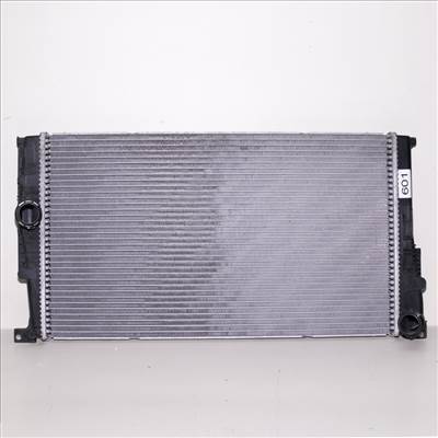 BMW 1er F20-F21, 2er F22-F23, 3er F30-F31-F34 GT, 4er F32-F33-F36 Gran Coupé, i3 I01 hûtőradiátor (vízhûtő)