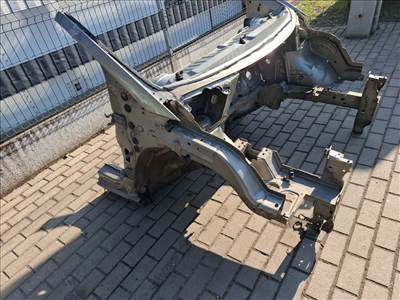 Peugeot 5008 jobb első negyed