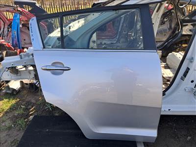 Kia Sportage (SL) Jobb hátsó ajtó 