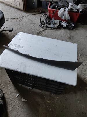 Renault Mégane III Műszerfal díszléc 684120007r