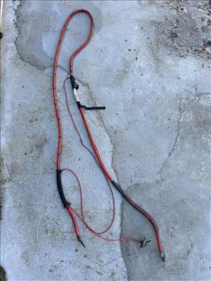 BMW E36 6 hengeres pozitív kábel