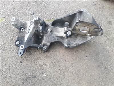 Volkswagen Passat B6 2.0 CRTDI ( CBA ) generátor és klíma tartóbak 03L 903 139 D 03l903139d