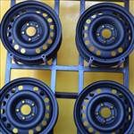 Opel Zafira-Meriva (2752)KFZ8010 kráteres Porfestett 15" 5x110 lemezfelni 