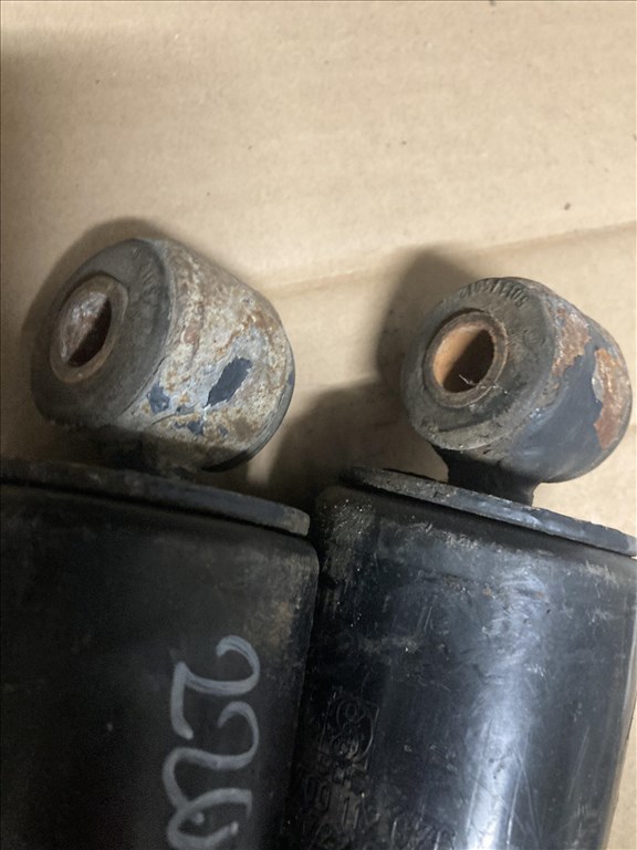 Renault Midlum 220 Dci fülke tartó teleszkopok 3. kép