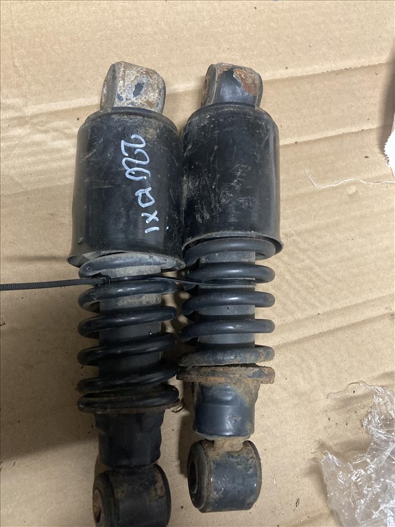 Renault Midlum 220 Dci fülke tartó teleszkopok 4. kép