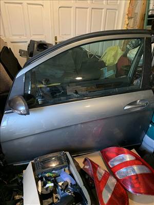 Mercedes A 180 CDI ajtó 