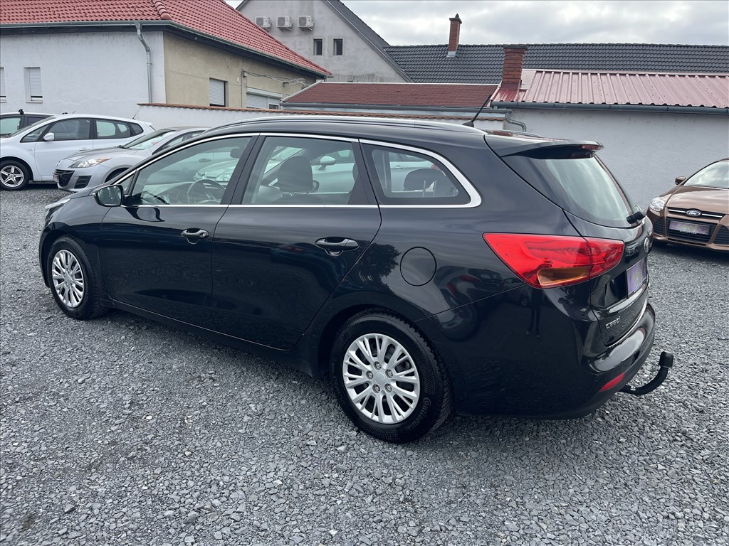 Eladó Kia Cee'd sw 1.6 CRDi 90 (1582 cm³, 90 PS) 6. kép