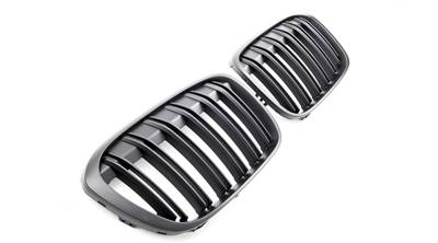 BMW F48 X1 2015-2019 matt fekete M4 stílusú vese