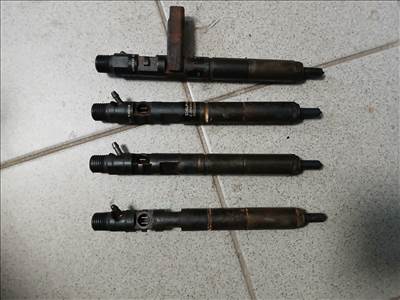 Kia Carnival (VQ) Injektor, porlasztó 2.9D  338004x400