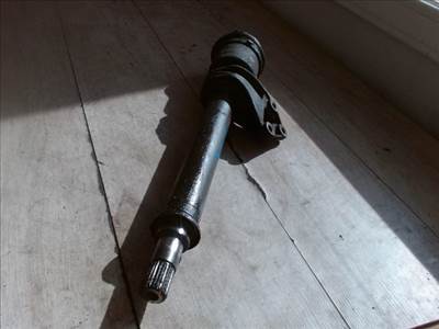 MAZDA 3 03.10-06.06 Jobb első féltengely