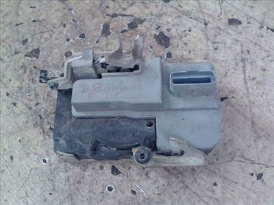CITROEN XSARA 00.11-04.12 Bal első ajtó zárszerkezet központi záras