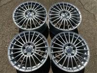  4db AEZ 17" VW Transporter alufelni. (3993)