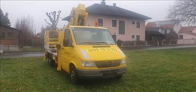 Emelökosaras 17M--Mercedes Sprinter haszonjármű