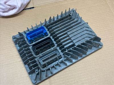 Opel Insignia A motorvezérlő  12643542