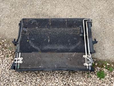 Audi Q7 (4L) hűtősor  7l0959455g 7l0959455f