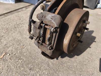 Toyota RAV4 (XA20) Jobb hátsó Féknyereg Munkahengerrel