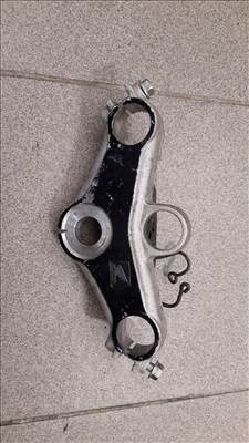 Honda CBR 125 2006 villa híd felső