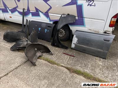 Audi A4 (B6/B7) ajtó sárvédő dobbetét pótféklámpa 