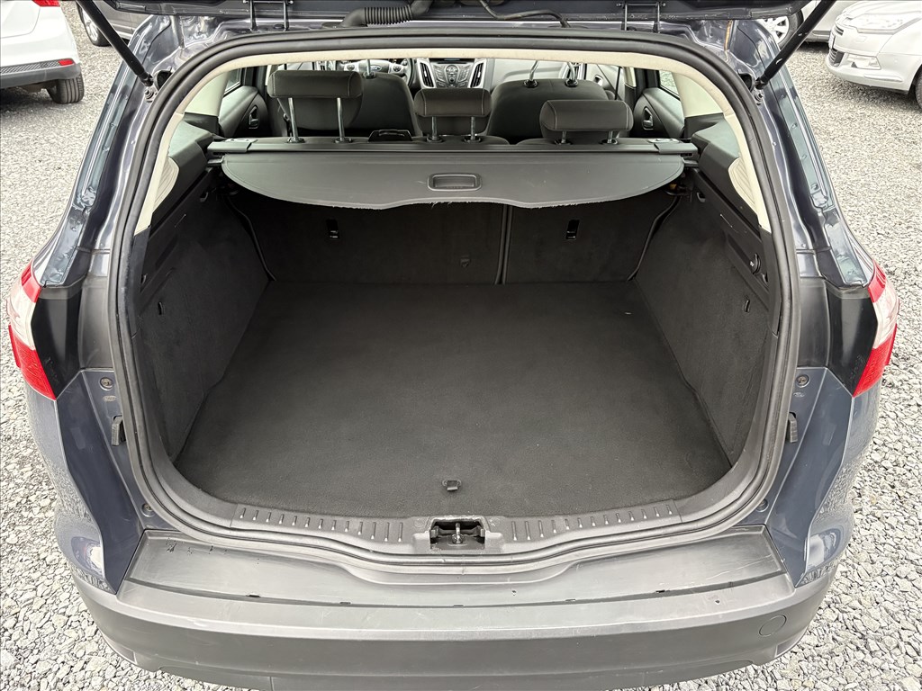 Eladó Ford Focus Turnier 1.6 TDCi (1560 cm³, 95 PS) 10. kép