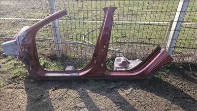 Volvo V60 D4 Bal bal oldali küszöb 