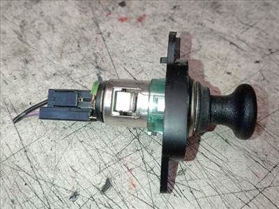 Mazda MPV (LW) Szivargyújtó Aljzat *148528*