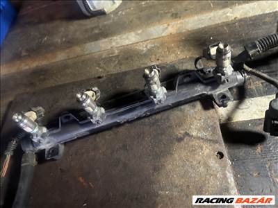 Volkswagen Golf V 1.4 16V 036031AC PORLASZTÓ (1 DB) VW Golf BUD BCA