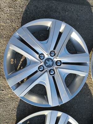 Peugeot 16-os gyári dísztárcsa 