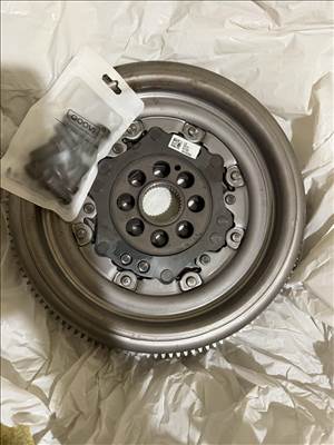 Új gyári VW DSG kettőstömegű lendkerék TSI / TFSi motorokhoz  06k105266 06k105266a