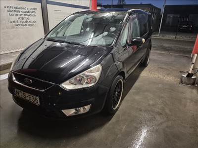 Eladó Ford Galaxy 2.0 (1999 cm³, 145 PS)