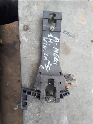 Mercedes A-osztály W168 jobb hátsó kilincsfészek 