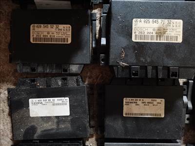 R0302 A0305452632 Mercedes VÁLTÓ és Parkolás Asszisztens PTS PDC Vezérlő Elektronika Modul 