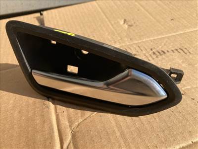 Renault Captur II jobb hátsó belső kilincs  826721378r