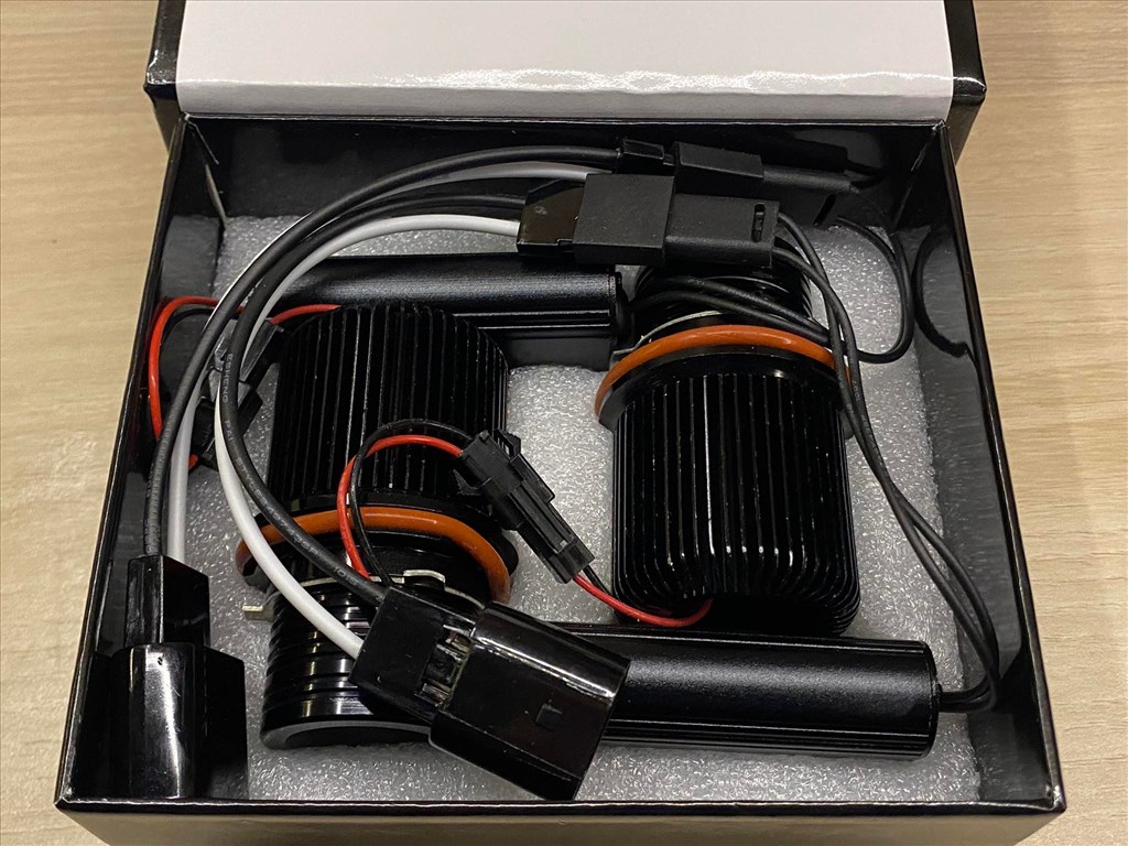 BMW Angel Eyes LED izzó 2*45W, 9led/izzó , E39 E53 E60 E61 E63 E64 E65 E66 E81 E82 E83 E87 8. kép