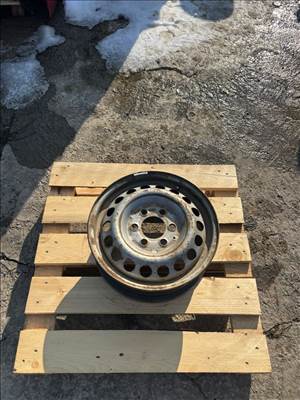 Felni Mitsubishi L200