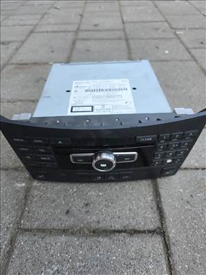 Mercedes E-osztály W212 212 E osztály rádió 2129001217