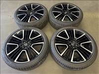  5x108 lyukosztású 21" újszerű (gyári felni) alufelni, rajta 245/40 újszerű Pirelli nyári gumi 