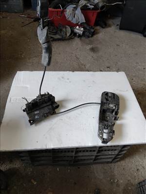 Renault Mégane III Bal első zárszerkezet 