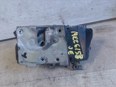 PEUGEOT 406 Jobb első ajtó zárszerkezet központizáras