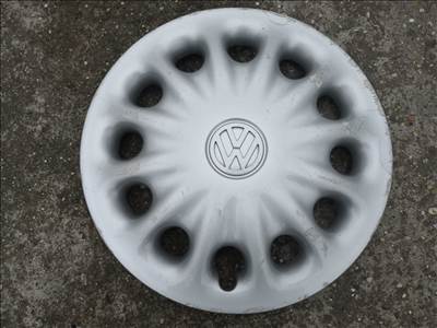 Volkswagen 15-ös gyári dísztárcsa