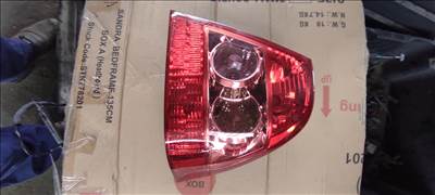 Toyota Corolla (E120/E130) Jobb hátsó lámpa Sedan 