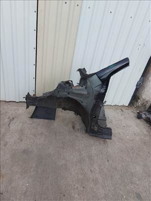 Toyota Urban Cruiser Bal első negyed 3826