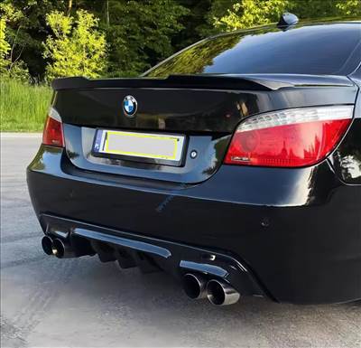 BMW E60 E61 M5 style diffuzor / fényes fekete /