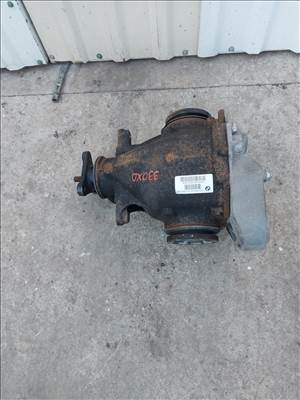 BMW 330xd touring Hátsó differenciálmű 3889 7519453