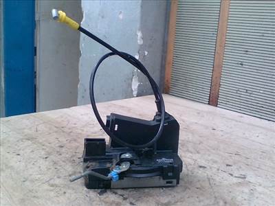 OPEL VIVARO 01-06 Jobb első ajtó zárszerkezet központizáras