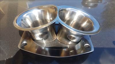 Eladó V alakú Lada tűte